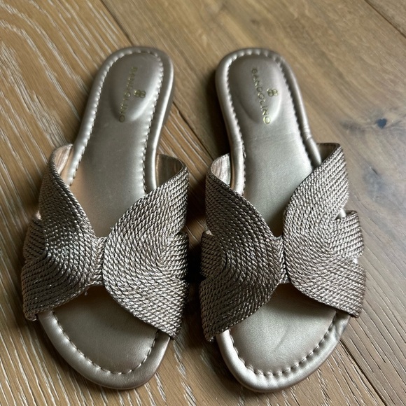 Bandolino rose Gold Sandals with Criss-Cross Strap - Picture 8 of 10